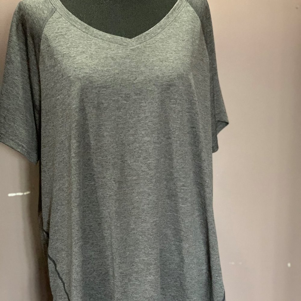 Tek Gear T shirt